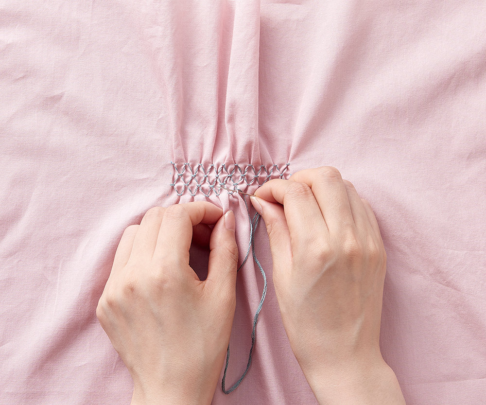 刺繍布スモッキング