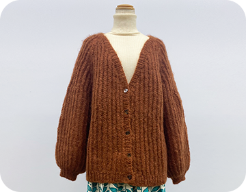 トップダウンで編む イギリスゴム編みのカーディガン