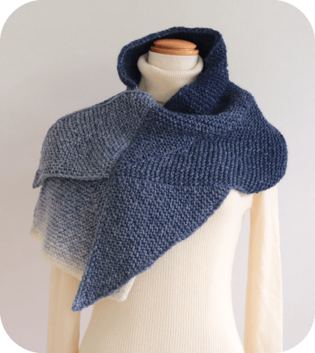 ガーター編みのイカ型マフラー