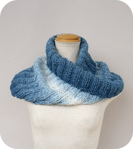 2目ゴム編みのメビウスネックウォーマー