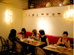 ȂƂ낪Ăɂ݂݋̕BɋĂ炦܂B	