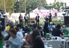 OXe[Wł́AƂAJyCus܂BfGȉ̐ɕȂjbgłB