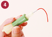 フリーステッチングニードルの糸の通し方・4